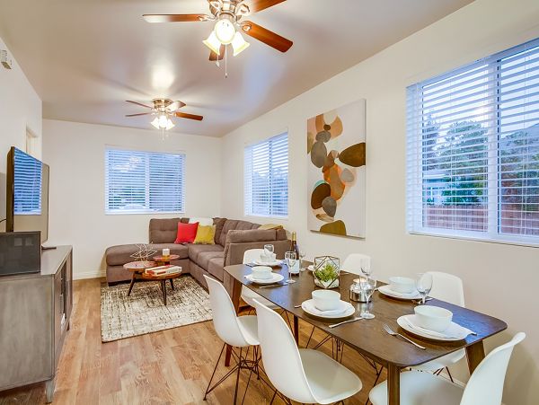 San Diego Beach Communities North Home 990836