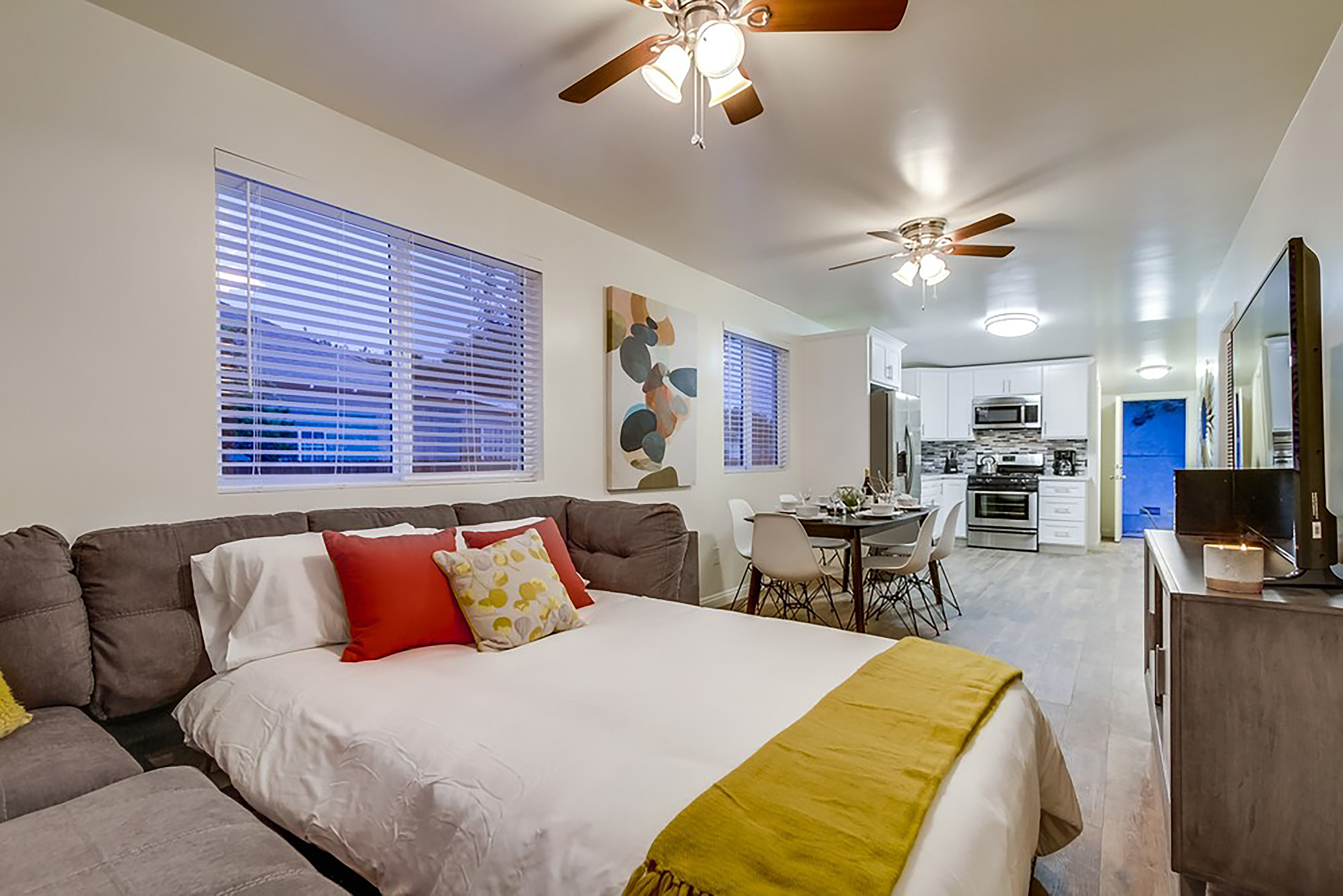 San Diego Beach Communities North Home 990836
