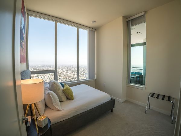 San Diego Beach Communities North Condo 990837