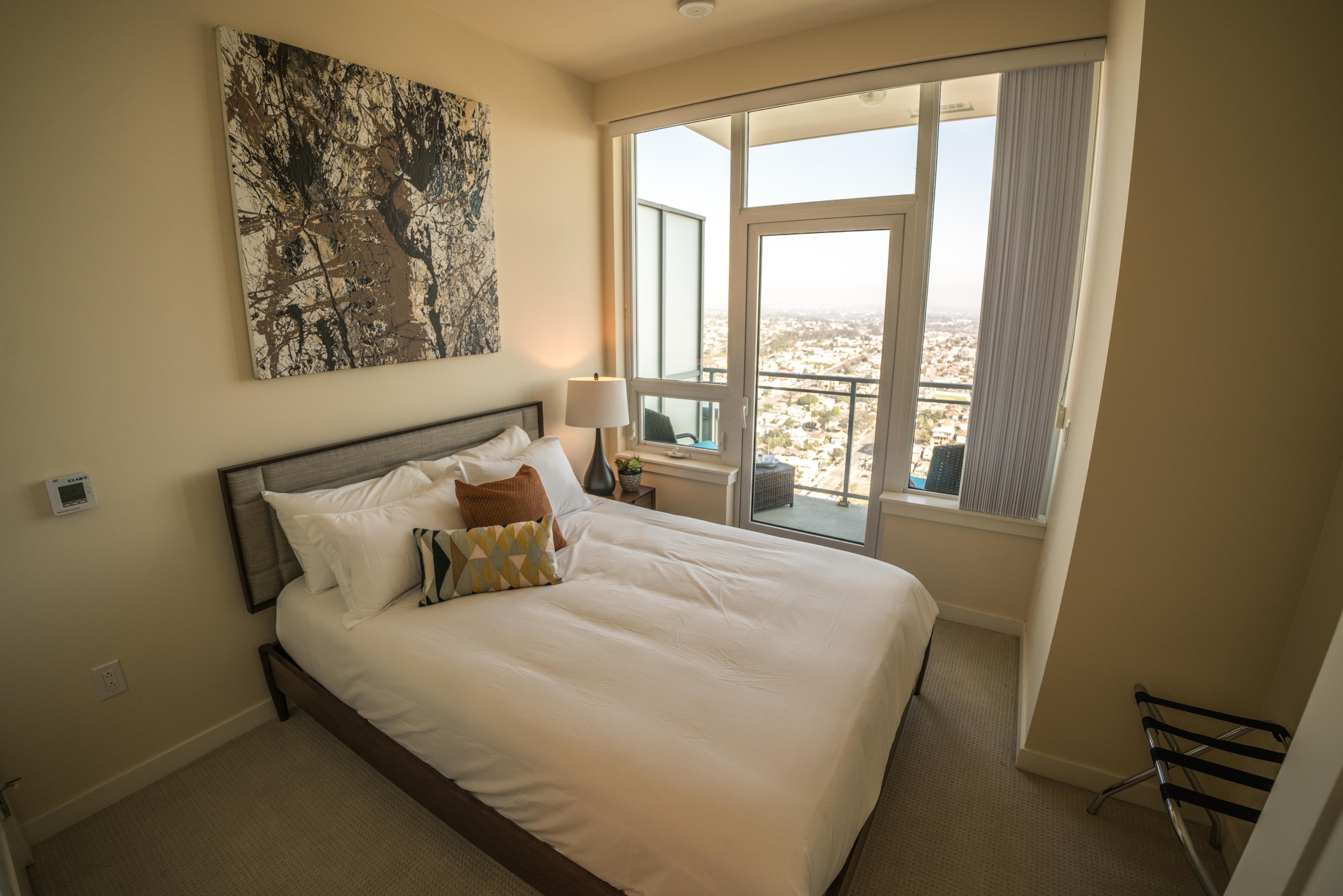 San Diego Beach Communities North Condo 990837