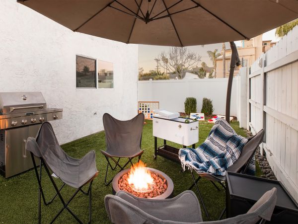 Stylish Beachside Retreat
