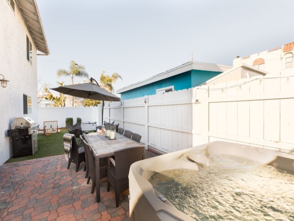 Stylish Beachside Retreat