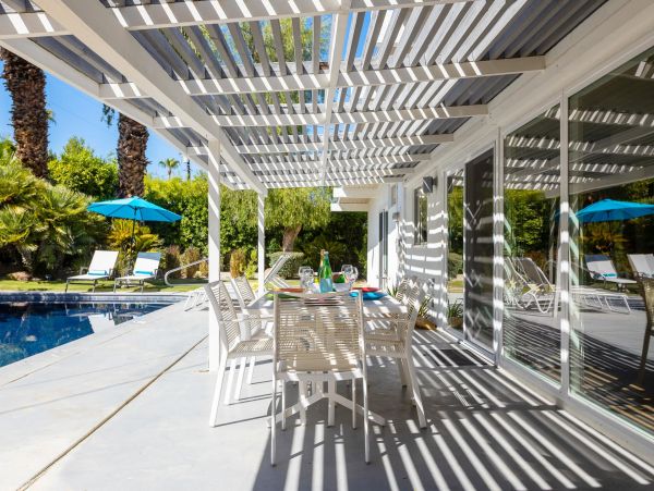 Palm Springs Home 990846