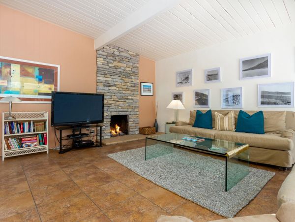 Palm Springs Home 990846