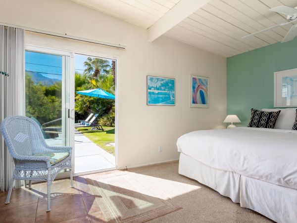 Palm Springs Home 990846