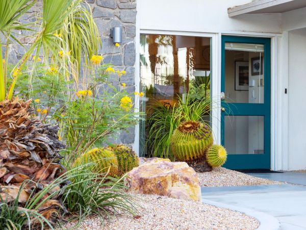 Palm Springs Home 990846