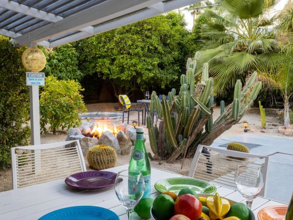Palm Springs Home 990846