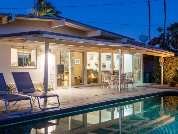 Palm Springs Home 990846