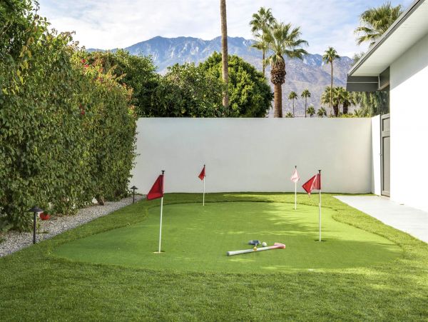 Palm Springs Home 990847