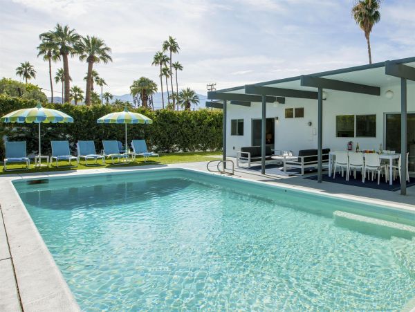 Palm Springs Home 990847
