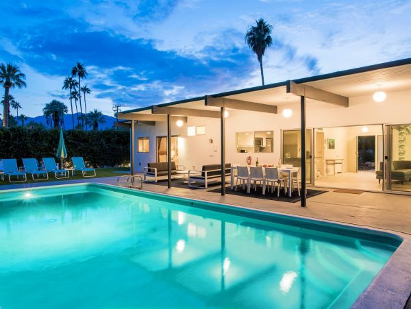 Palm Springs Home 990847