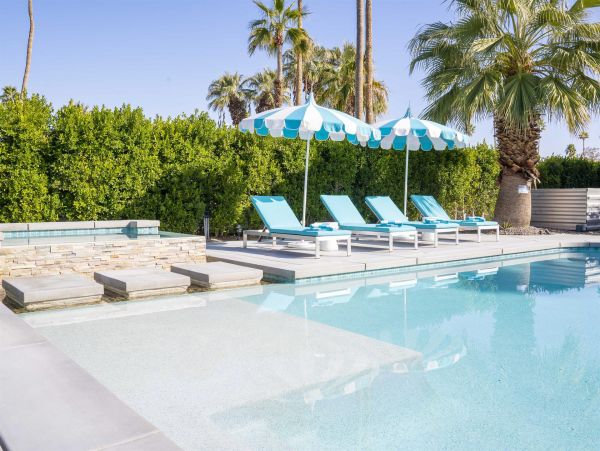 Palm Springs Home 990848
