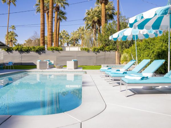 Palm Springs Home 990848