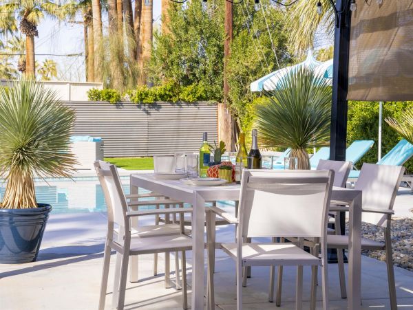 Palm Springs Home 990848