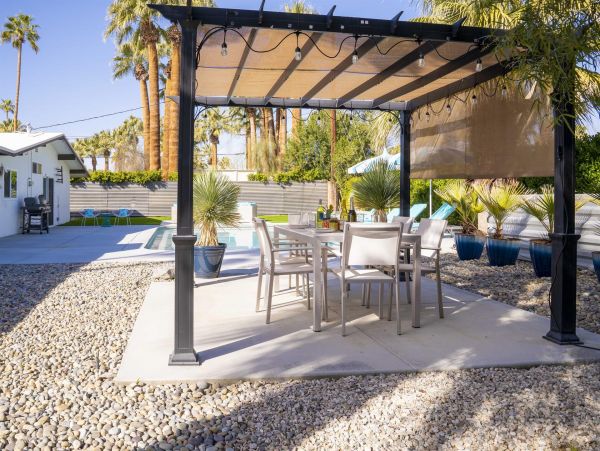Palm Springs Home 990848