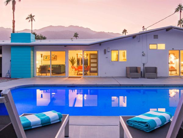 Palm Springs Home 990848