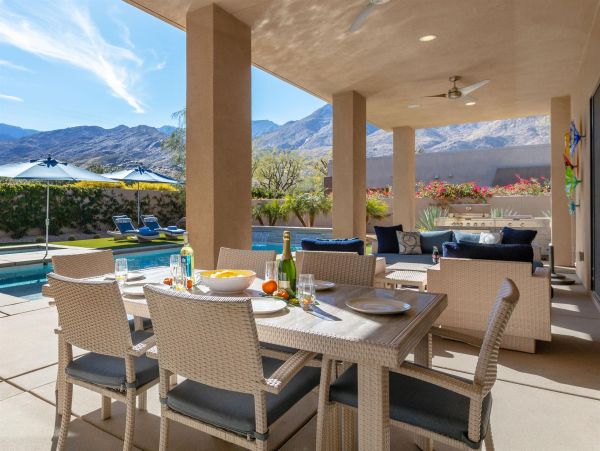 Palm Springs Home 990849