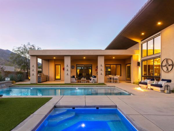 Palm Springs Home 990849