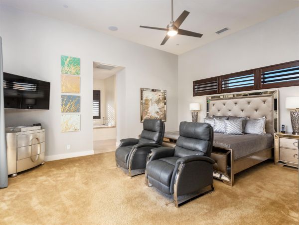 Palm Springs Home 990849