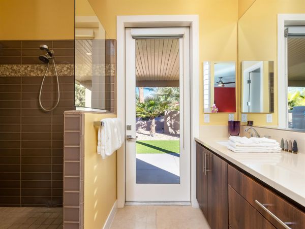 Palm Springs Home 990849