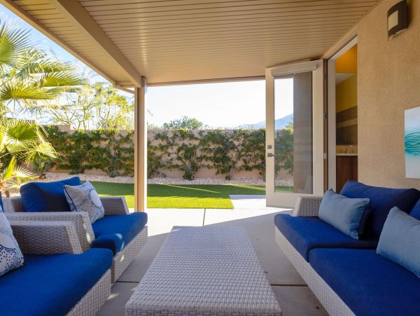 Palm Springs Home 990849