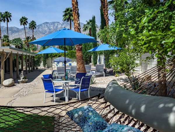 Palm Springs Home 990850