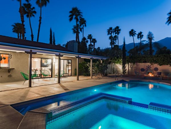 Palm Springs Home 990850