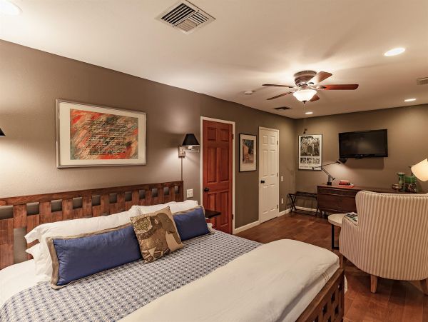 Palm Springs Home 990850