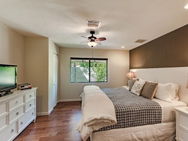 Palm Springs Home 990850