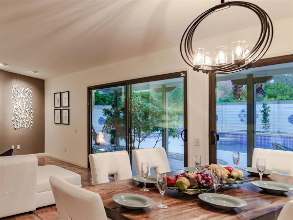 Palm Springs Home 990850
