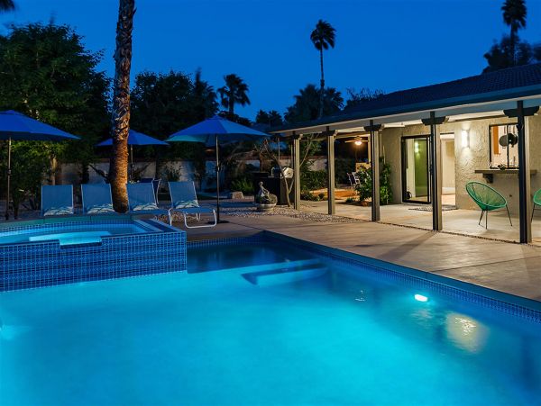 Palm Springs Home 990850