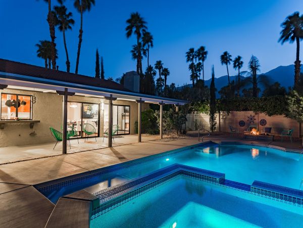 Palm Springs Home 990850