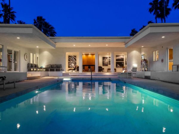 Palm Springs Home 990851