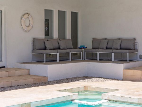 Palm Springs Home 990851