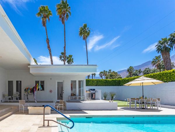 Palm Springs Home 990851