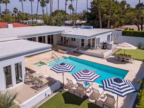 Palm Springs Home 990851