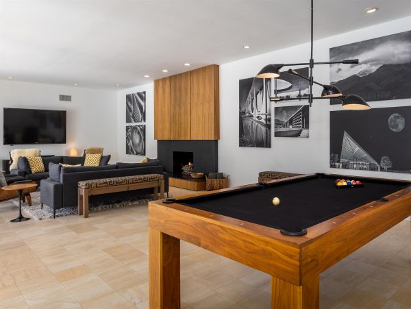 Palm Springs Home 990851