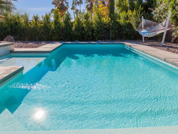 Palm Springs Home 990852