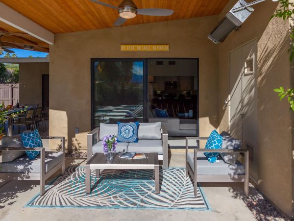 Palm Springs Home 990852