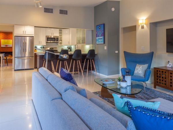 Palm Springs Home 990852