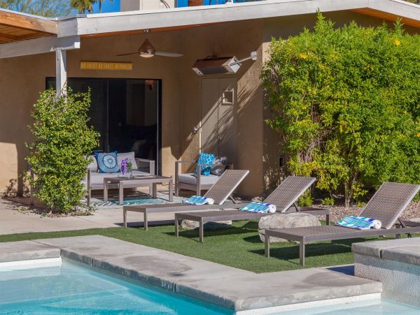 Palm Springs Home 990852
