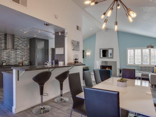 Palm Springs Home 990853
