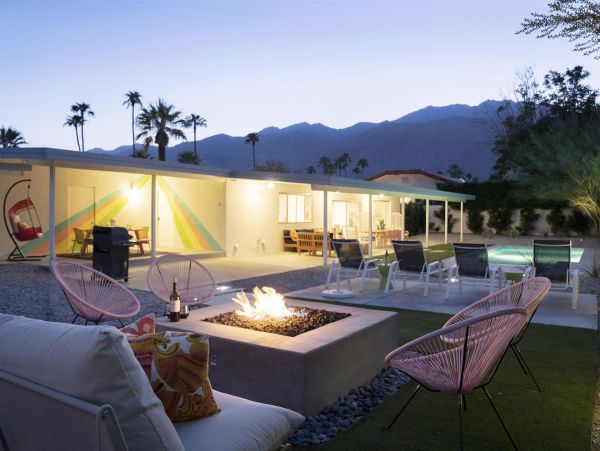 Palm Springs Home 990854