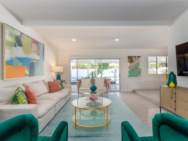 Palm Springs Home 990854