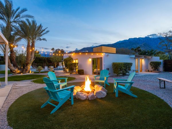 Palm Springs Home 990855