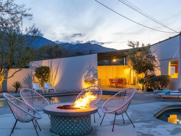Palm Springs Home 990855