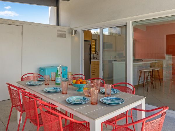 Palm Springs Home 990855