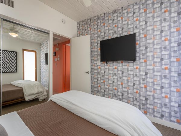 Palm Springs Home 990855