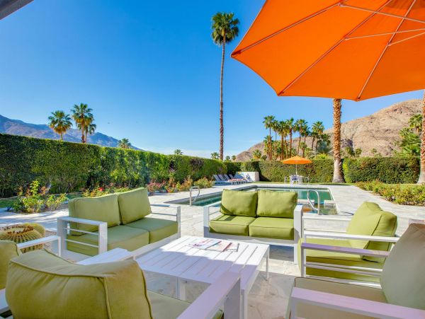 Palm Springs Home 990856