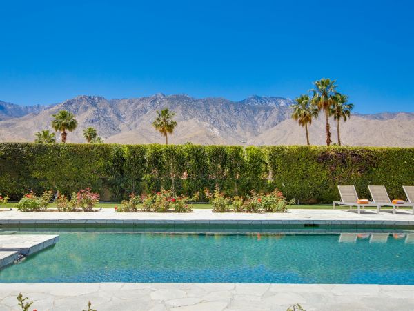 Palm Springs Home 990856